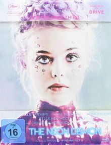 The Neon Demon · PLAION PICTURES · Eigenständiges Koch-Media-Steelbook; EAN 4020628821609 laut direkter OFDb-Fassung. Nicht die Mediabook-EAN 4020628821593 verwenden. Originalmotiv nicht bildgeprüft.